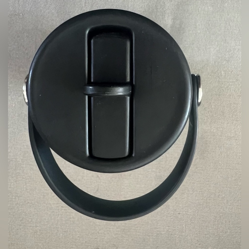 Hydro Flask Light Blue Straw Top 24oz Water Bottle - Picture 5 of 6